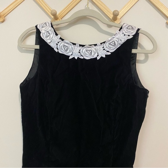 Jessica McClintock Vintage Black Velvet Open Back Dress - Picture 2 of 7